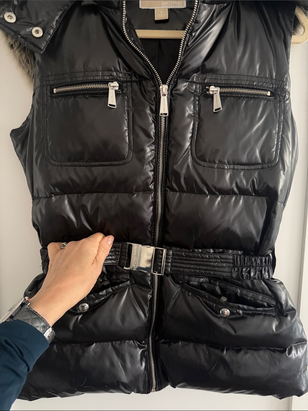 Michael Kors Black Shiny Quilted Puffer Vest with Faux Fur Hood - Picture 12 of 15